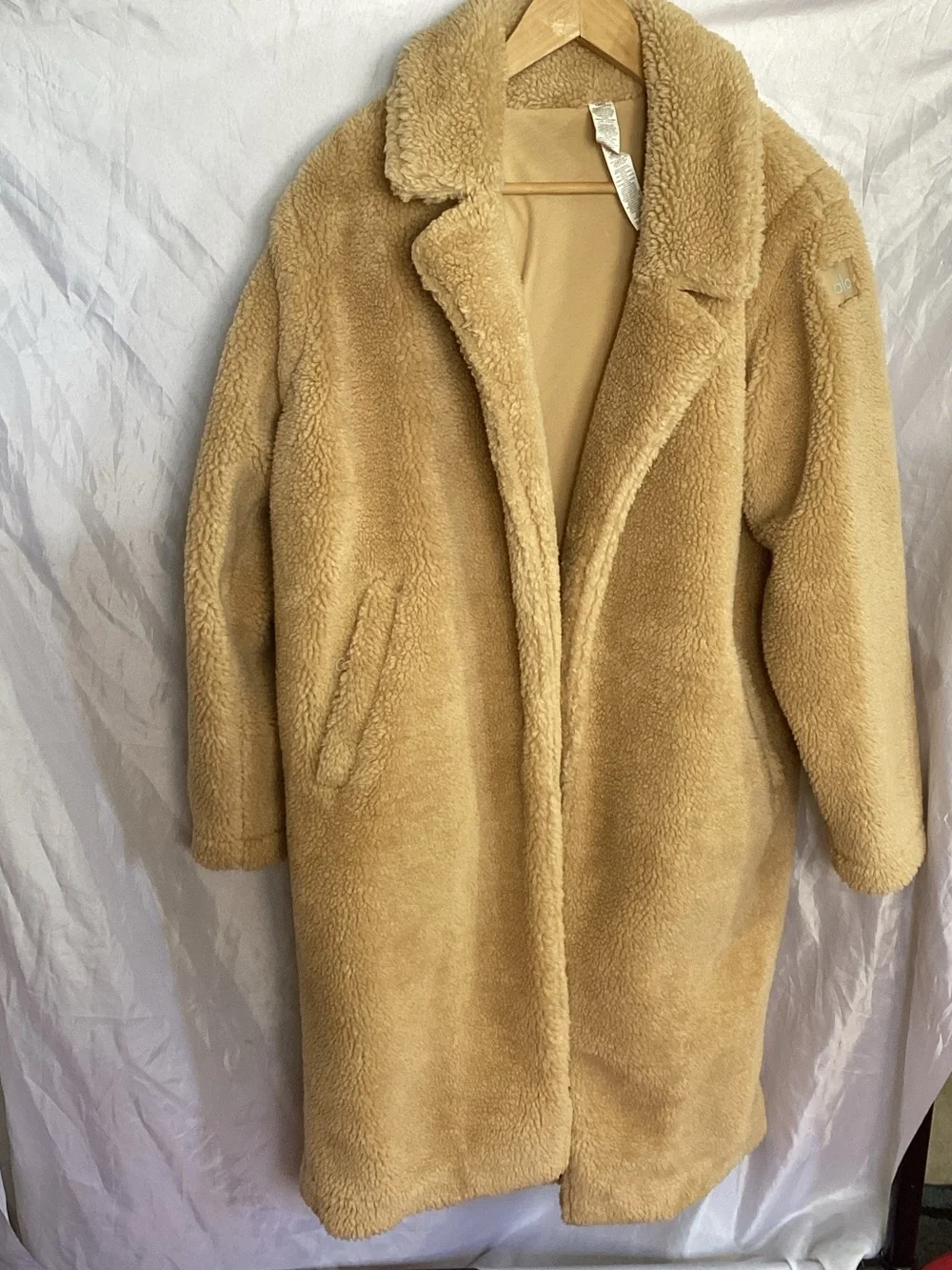 Alo coat